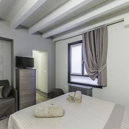 New Luxury Apartment *