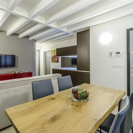 Apartment New Luxury